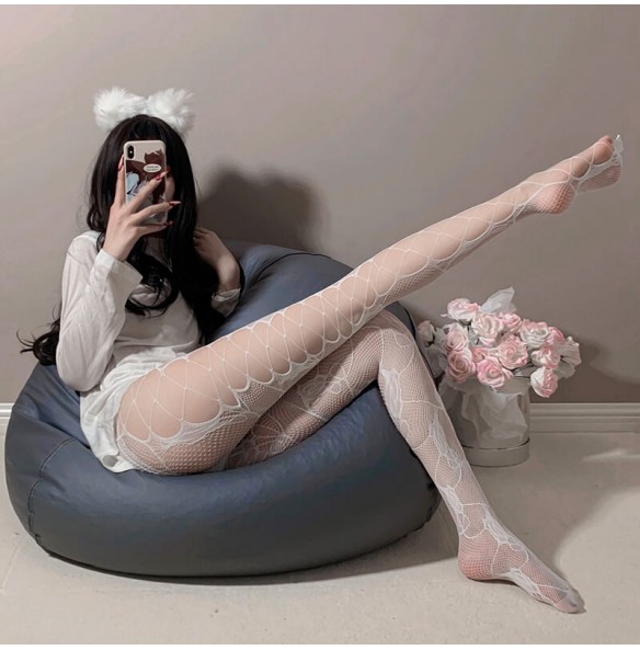FEE ET MOI - Side Cut-Out Rose Jacquard Fishnet Pantyhose (White) FEE ET MOI - Side Cut-Out Rose Jacquard Fishnet Pantyhose (White)